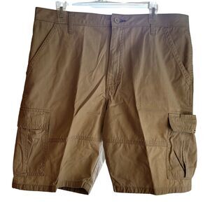 Wrangler Men’s Khaki Cargo Shorts – Size 36 – Casual Outdoor Pockets